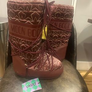 Gucci x Moon Boot Women's Burgundy Snow Boots